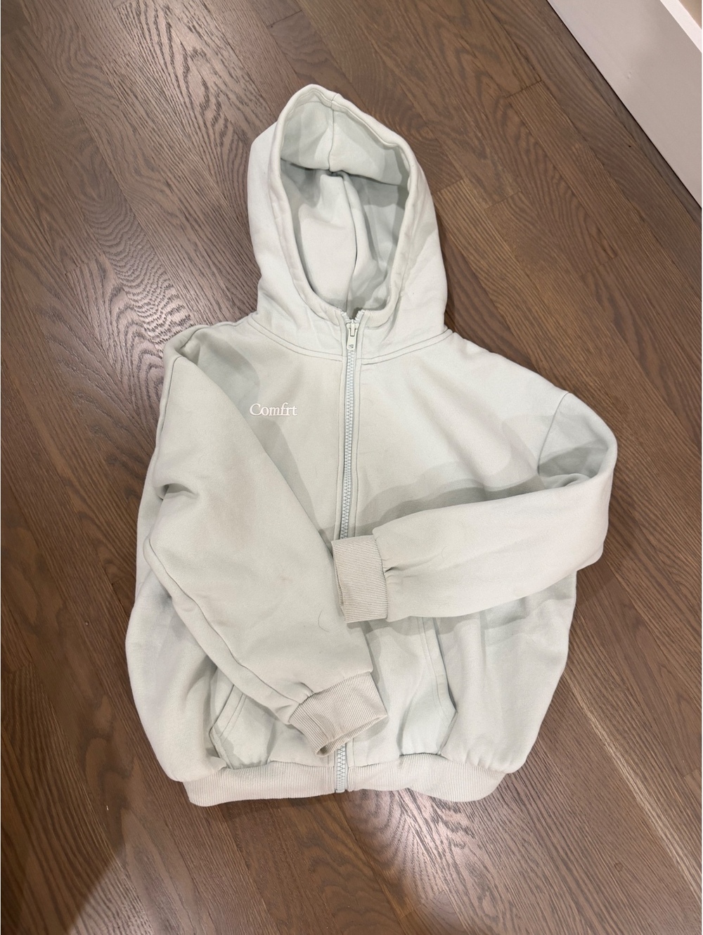 Comfrt Kids XL Full Zip Hoodie Light Sage Green — Fits Women’s XS
